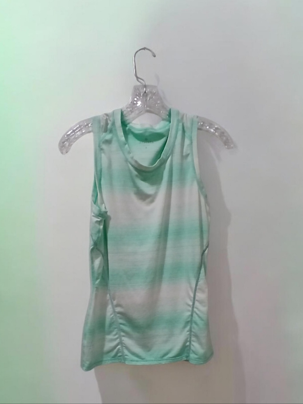Athleta Women's Tank Top Scoop Neck Mint Green White